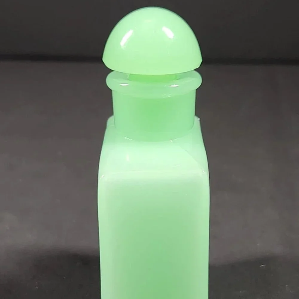 Kathleen Quinlan Uranium Jadeite Jadite Glass Facial Oil Bottle 1930’s Jade ite